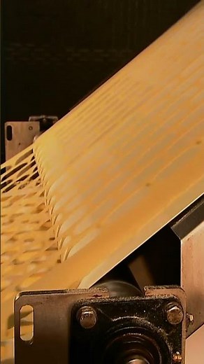 Behind the Stacking Element of Stackable Chips | How It's Made | Science Channel