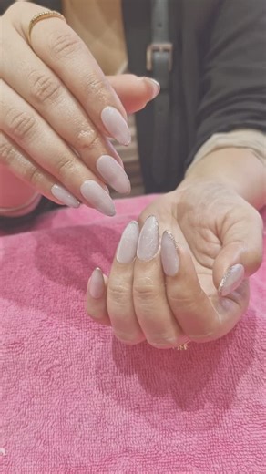 Buff Bar on Instagram: "#nailsofinstagram #nails #gelnails #acrylicnails #glitternails"