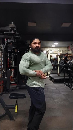 "Insane Chest Posing 🔥 | Bodybuilding Motivation #Shorts"