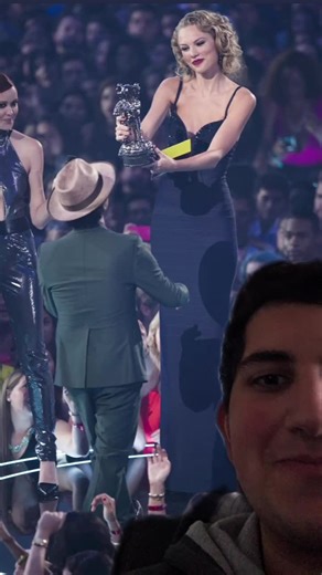 Bruno Mars Height Comparison with Taylor Swift | Celebrity Revealed!