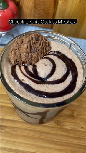 Chocolate Chip Cookies Milkshake Recipe | Creamy & Easy Dessert Drink