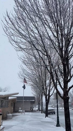 Spring Snow ✨❄ ASMR ❄ ✨ We hope you're staying cozy and warm at home on this snow day! Remember to give yourself extra time and drive slowly if you have to get somewhere today. | City of Tehachapi, CA Government