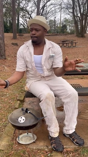 21K views · 1K reactions | When you ask a Old HEAD bout “LOVE” #foryoupageシ #funnyreels #trendingvideo | Antravis White | Facebook