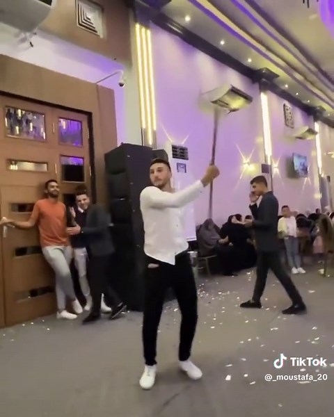 فيديوهات أنشأها Moustafa (@_moustafa_20) باستخدام original sound - Moustafa