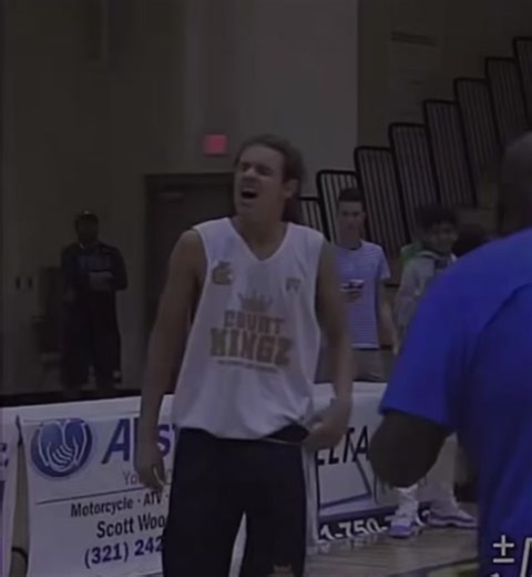 What a block 😳 #sports #foryou #foryoupage #fyp #basketball #tuff #block #highlight #basketballcourt #athletics #fypシ゚viral #blowthisup #makethisviral