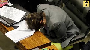 Fact Check: Is this our Congress hard at work? Our story: https://trib.al/oewWWCI | snopes.com