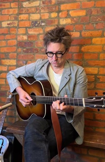 Short #fingerstyleguitar original piece in #dadgad tuning.