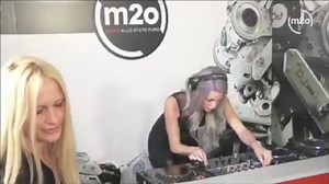 🖤🎶Part of my Dj set on m2o musica allo stato puro. Tha whole video on you tube 👇🏼https://youtu.be/nsAPkkb2KaQ | Georgia Mos