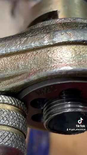 How to Thread Steel Conduit EAL Awards City & Guilds In this short video we look at how to put a thread on 20 mm steel conduit using conduit stocks and dies. This video has been designed to go on the YouTube shelf as a short video in portrait mode. #GSHElectrical #Electricaltrainingvideos #shorts #conduit electric #electrical #apprentice #apprenticeship | GSH Electrical Training