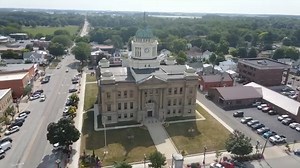 I discovered more than great restaurants and shops in Upper Sandusky, Ohio. They also have an incredible history with multiple historical sites! Thank you to Thayer Ford for making it possible for me to explore and promote these places! #ThinkThayer #ford #mache #Thayer #electricvehicle #drivelocal #supportlocal #fyp #foryou #viral #trending #love #419 #nwohio Glazed Over Corner Inn Restaurant Jayme's Place, LLC Sweet Seasons Tea Story Shawshank Woodshop Indian Mill Cheers2U Fort Eighty Eight Cr