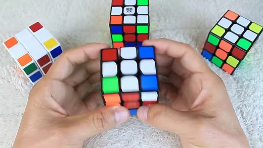 Como armar un cubo rubik en menos de un minuto: https://youtu.be/vsPRYUBQysM Algunos consejos para resolver el cubo rubik de una forma más rápida. La lista de reproducción completa la encuentran en mi canal Matemáticas Profe Alex | Matematicas Profe Alex