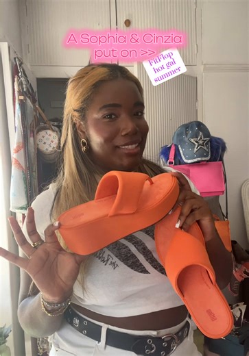 FitFlop Sandals for Gen Z Gals This Summer