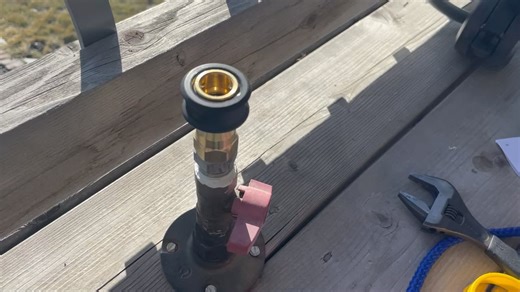 Weber quick connect won’t engage when adapter screwed into natural gas line, any ideas? Thx