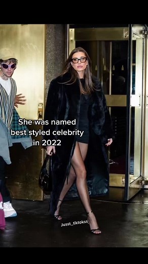 Hailey Bieber Street Style: Celebrity Fashion Trends 2024