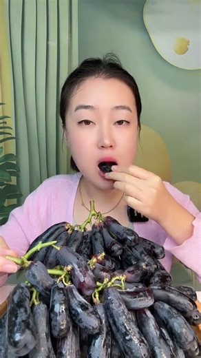 Full of juice is so satisfying. Table Tennis Grapes. Sound control #72