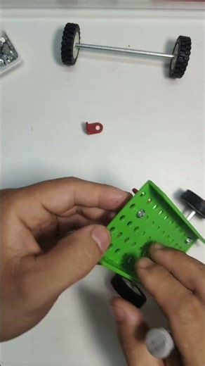 STEAM Play Lab | How to Attach Wheels to a Frame