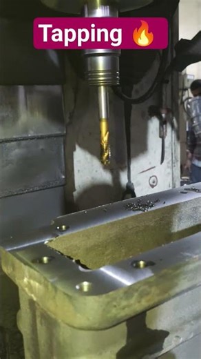 Mastering The Tapping 🔥 😍👌 #Engineering #Satisfying #Shorts#YouTubeShorts #SatisfyingVideo #cncmill