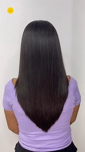 Hola todas y todos, En este tutorial vamos a ver cómo se realiza el corte en "V" de forma rápida y muy, muy sencillo. #hairviral #corte #peluqueria #hair | Valeskz Salón y Peluqueria