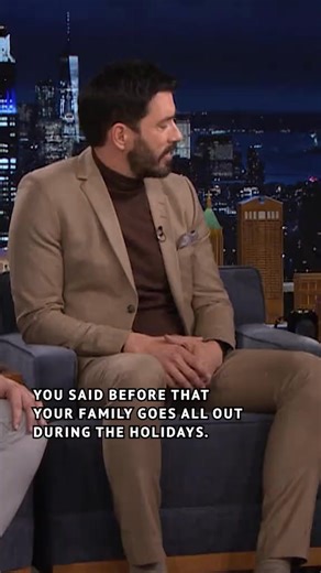 Scott makes Zooey Deschanel dress up as Jovie from Elf 🤣 #JonathanScott #PropertyBrothers #Elf #ZooeyDeschanel #FallonTonight | Janene P. Gaffney