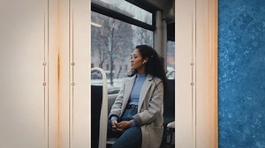 why are headphones better than earbuds