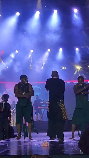 Davido performing in Uyo #5iveAlivetour concert. #DavidoinUyo | Oga Yenne TV