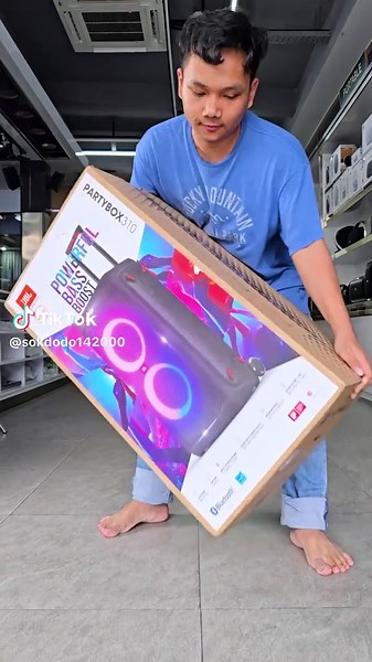 JBL Partybox 310 Unboxing: Portable Speaker Review