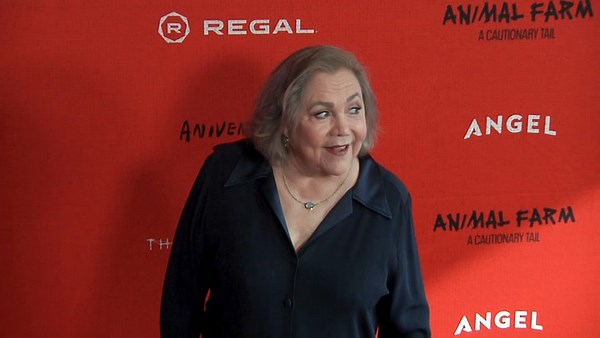 Romancing the Stone star Kathleen Turner, 71, makes striking red carpet appearance 42 years after film with Michael Douglas