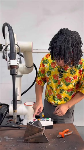 Collaborative welding robot.#industrial #robot #welding #machine #stamping