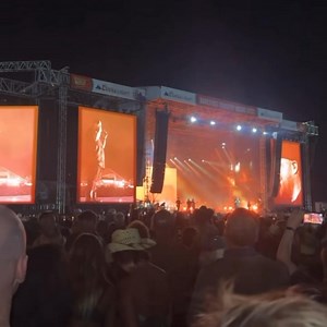 Jelly Roll rockin out on the beach! Video by ava kathleen | Wildwood Boardwalk