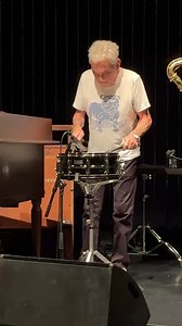 Steve Gadd brings unmatched feel and precision to this performance, showcasing his legendary brush technique with total control and musicality. Every stroke speaks. Subtle dynamics. Effortless time. The signature touch that has shaped generations of drummers comes alive on the Steve Gadd signature snare, delivering warmth, clarity, and articulation perfectly suited for brush work. The setup is completed with lightware hardware, providing absolute stability and reliability. The snare stand stays 
