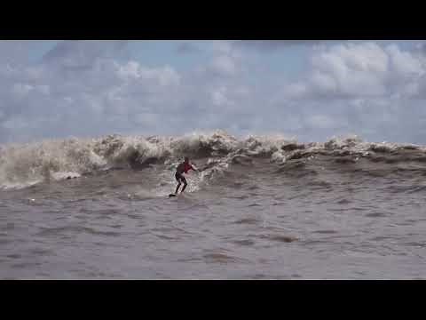 Surfers ride Amazon tidal wave on full moon