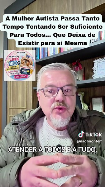 Mulher Autista e Masking: Por Que Ela Esquece de Si Mesma