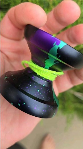 Magic YoYo V12 trick demonstration #yoyo #magicyoyo #yoyoing #yoyotricks #throwers #todaysthrow