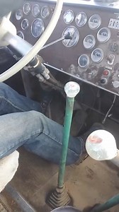 #twinsticktuesday #twinstick #v12 #peterbilt #largecar #12v71 Quick bobtail run in my all original 12v71 powered Peterbilt 359 | Ol2Stroker