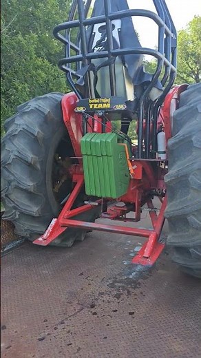 V8 Hot Rod Tractor "Sassy Massey" #tractorpulling #horsepower #motorsports #masseyferguson #texas