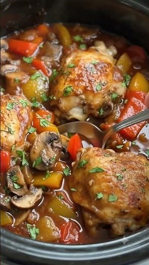 Slow Cooker Chicken Cacciatore Full Recipe in Description #slowcookerrecipe #recipe#crockpotcooking