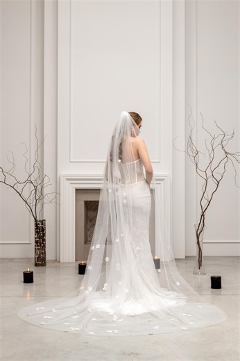 Floral Pearl Bridal Veil, White Wedding Veil With Flowers Along Edge, Boho Veil for Bride - Etsy