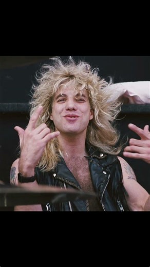 Steven Adler Sacked! #gunsnroses #useyourillusion