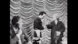 PEDRO INFANTE CRUZ 🤠, fiel devoto a la Virgen de Guadalupe; recordando la escena de la película "La Vida de Pedro Infante" donde Pepe Infante personifica a Pedrito durante el maratón que condujo el 23 de octubre de 1954, un maratón televisivo a favor de la Basílica de Guadalupe durando 30 horas cantando, charlando y presentando a otros artistas, recaudando un millón trescientos mil pesos; para el 10 de enero de 1955 realizó la jornada ‘De la Gratitud Guadalupana’, repartiendo en Televicentro la