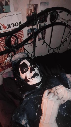 Hello Darkness My Old Friend 🎪🦄 #sleep #cantsleep #funny #lol #trax