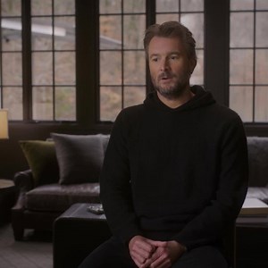 Pre-order the 3 brand new albums, ‘Heart & Soul’ right now and be the first to hear the latest track “Never Break Heart”. The ‘&’ album will be exclusive for Church Choir, sign up so you don’t miss it. | Eric Church