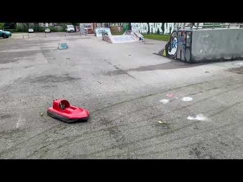 Simprop Hoverstar - RC hovercraft test run with 4 blade prop