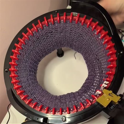 Making 50 hats for my local homeless project, the addi is amazing 🤩 #spectrumhomelessproject omelessproject