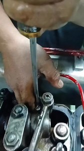 Adjusting oil flow for rocker arm lubrication not valve tappet clearance..I uploaded this video in a couple of weeks a lot of commenters can't understand this video. #pleaselikeshareandfollow #followers #friends | Alvin Enario
