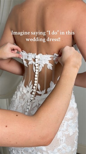 This dress is absolutely GORGEOUS 😍 🎥 madilanebridal #weddingdress #springvibes #bridetobe | The Wedding Bliss