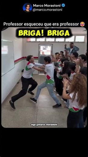 Professor chegou pra resenha🤣#motivação #inspiração #felicidade #divertido #escola #professor