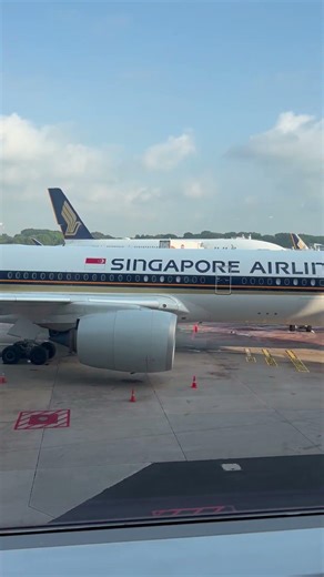 Changi Airport Terminal 3 Singapore Airlines Airbus A350-900 #travel