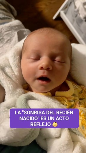 ¿Por qué los recién nacidos sonríen? #bebes #desarrollodelbebe #reciennacido #tengounbebe #manaprimeriza #BebeSonrisa | Sub especialidades Pediátricas San Borja