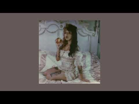 𝑐𝑙𝑎𝑠𝑠 𝑓𝑖𝑔ℎ𝑡 𝑑𝑒𝑚𝑜