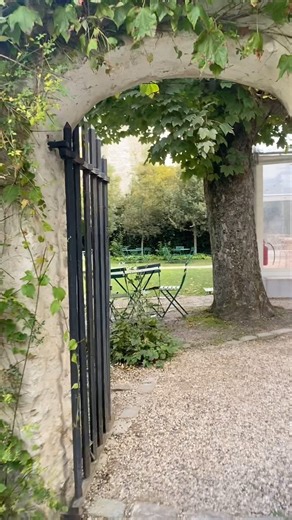 Flow through Paris with me!!! Let me curated your very own specialised Paris experience with my bespoke Paris itinerary service! I absolutely love creating these 'special moments' for my guests who LoVE receiving them as they prepare and get excited for Paris. I just have received the most amazing affirming feedback from Theresa, my sweet lady guest who I am in the middle of creating a bespoke 3 day itinerary to suit her personal style taste and interests. She LOVEs her itinerary, its filled wit